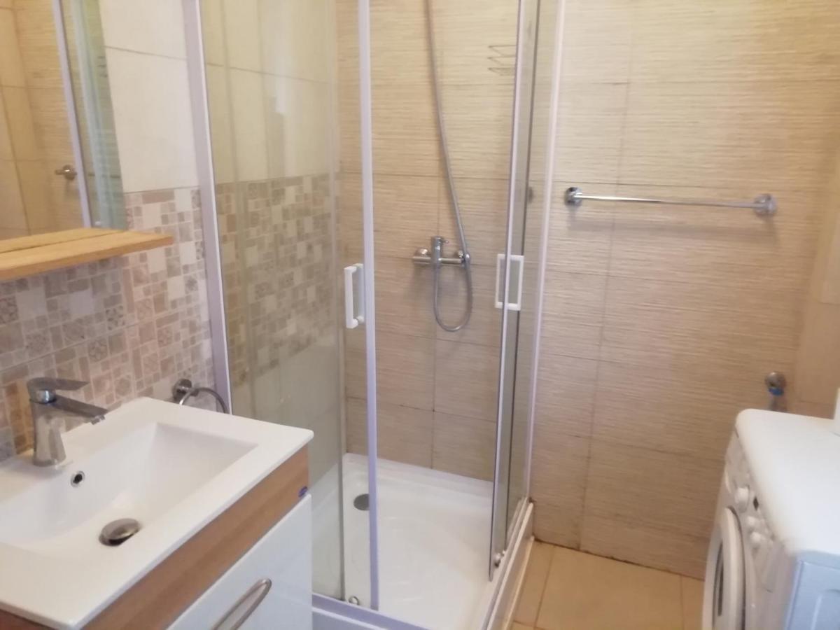 Studio Ultracentral Universitatea Букурещ Екстериор снимка
