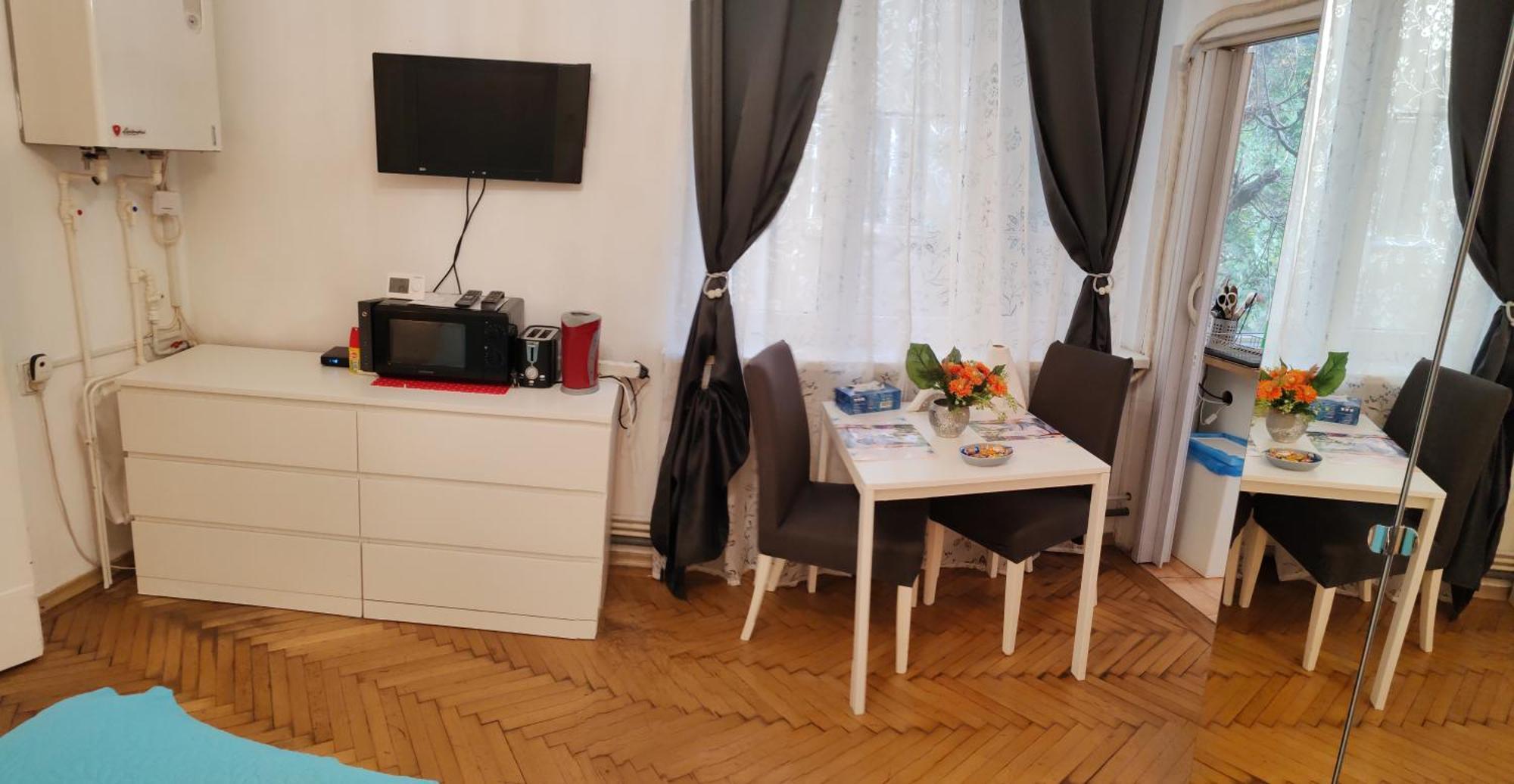 Studio Ultracentral Universitatea Букурещ Екстериор снимка